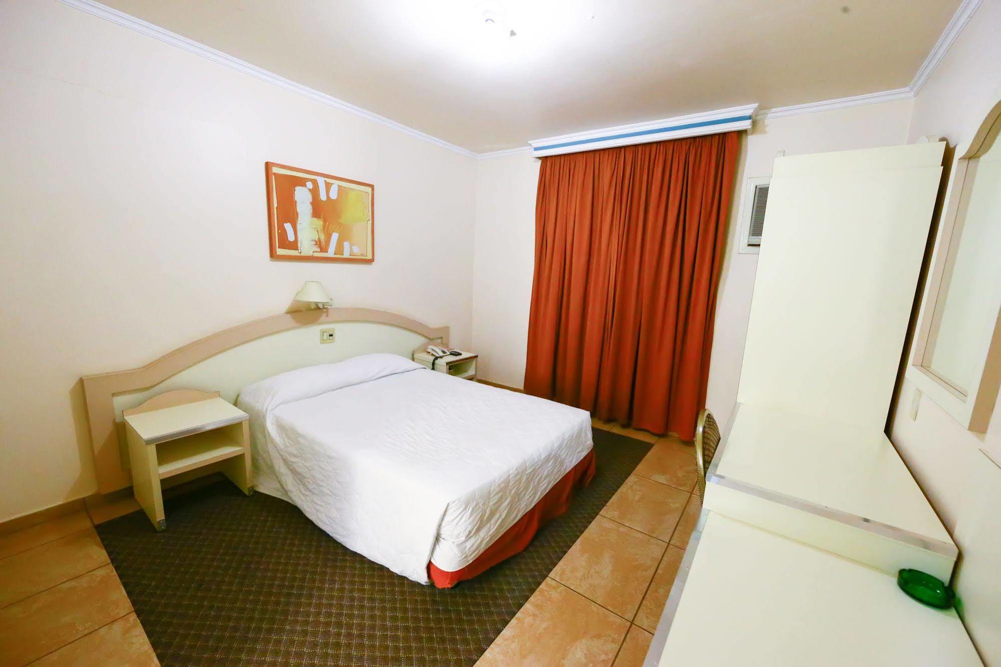Prince Hotel Ribeirão Preto Exteriör bild